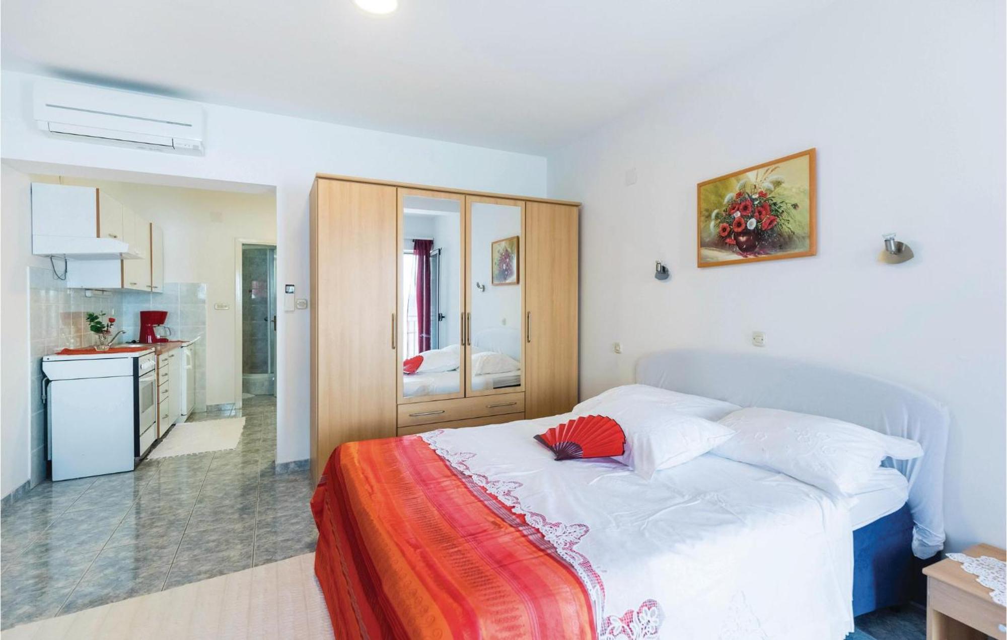 Awesome Apartment In Duba With Wifi 外观 照片