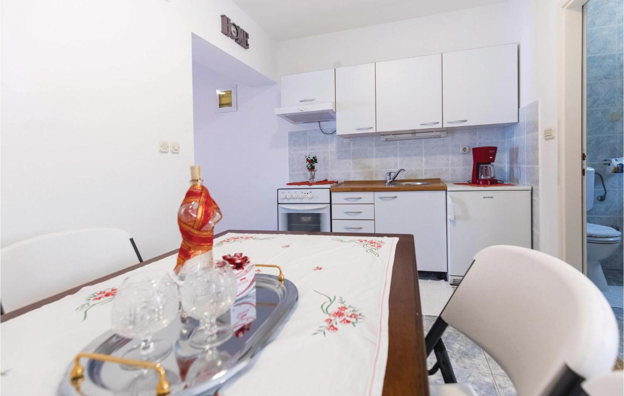 Awesome Apartment In Duba With Wifi 外观 照片